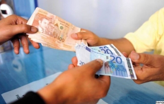 Ces avantages des MRE et facilités couvrent notamment l'inauguration des comptes en banques , l'accès au crédit, les investissements en devises au Maroc